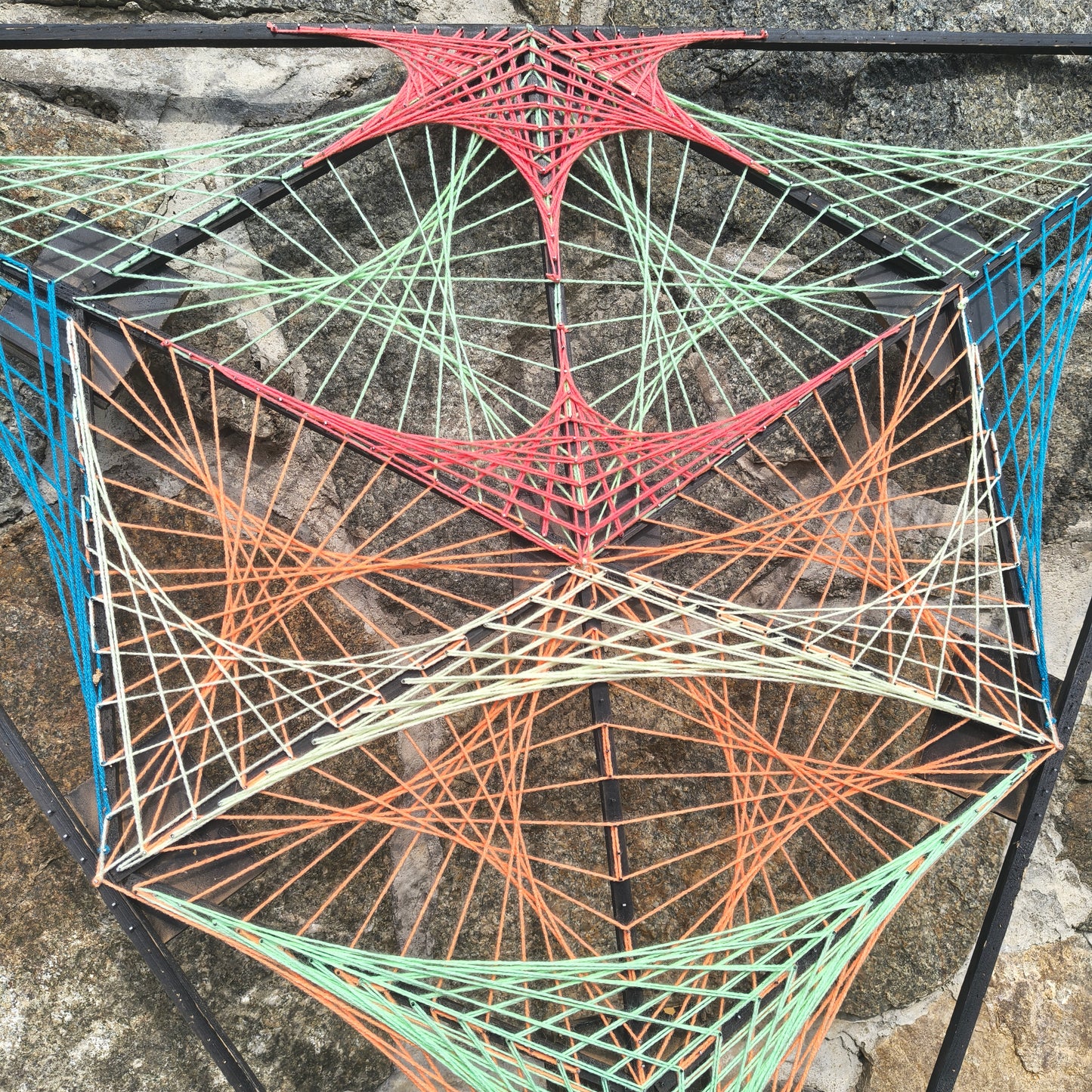 🤬 Strict Alien 👽 by Psybell - String Art