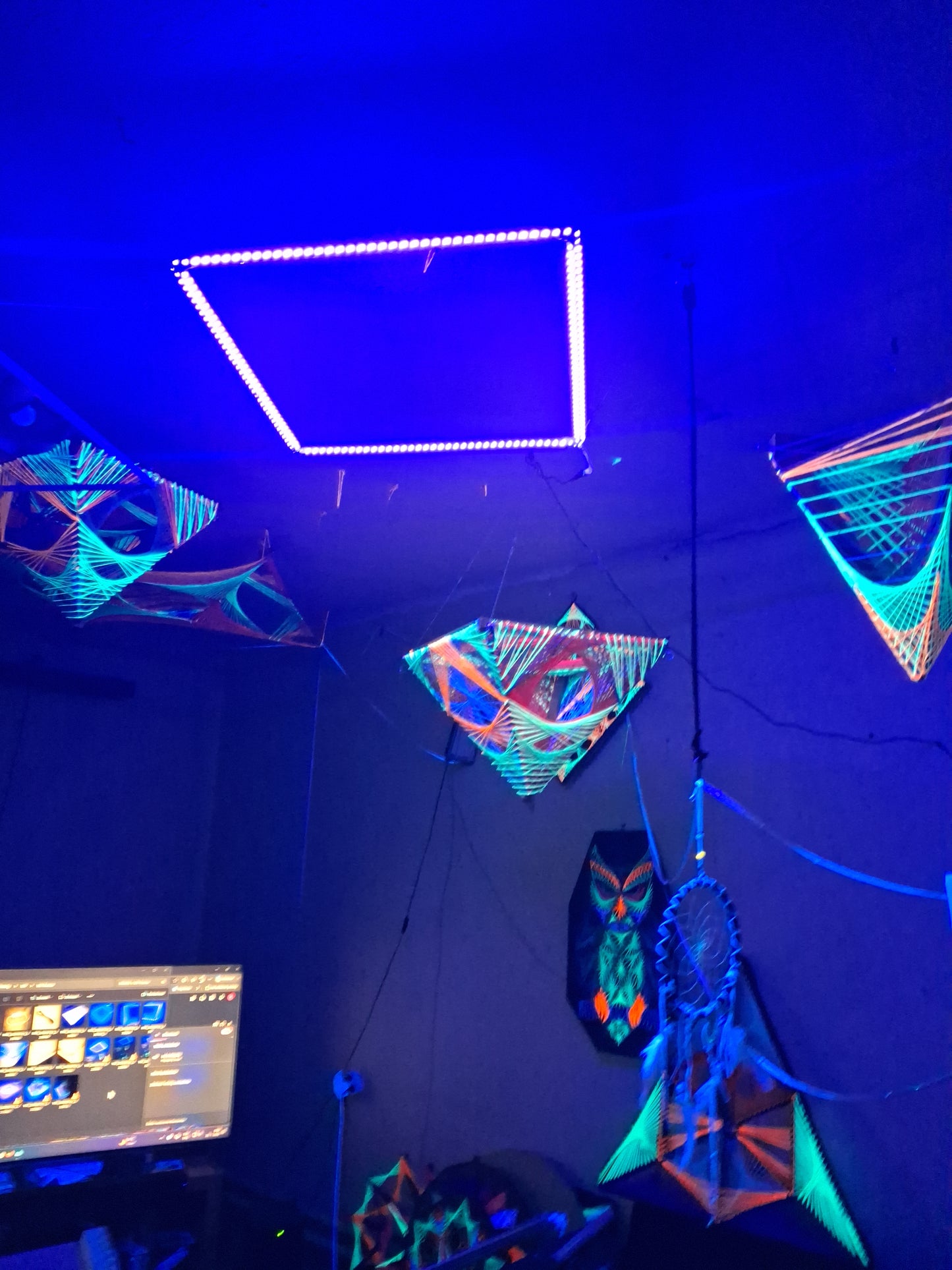 UV LED Frame by Psybell