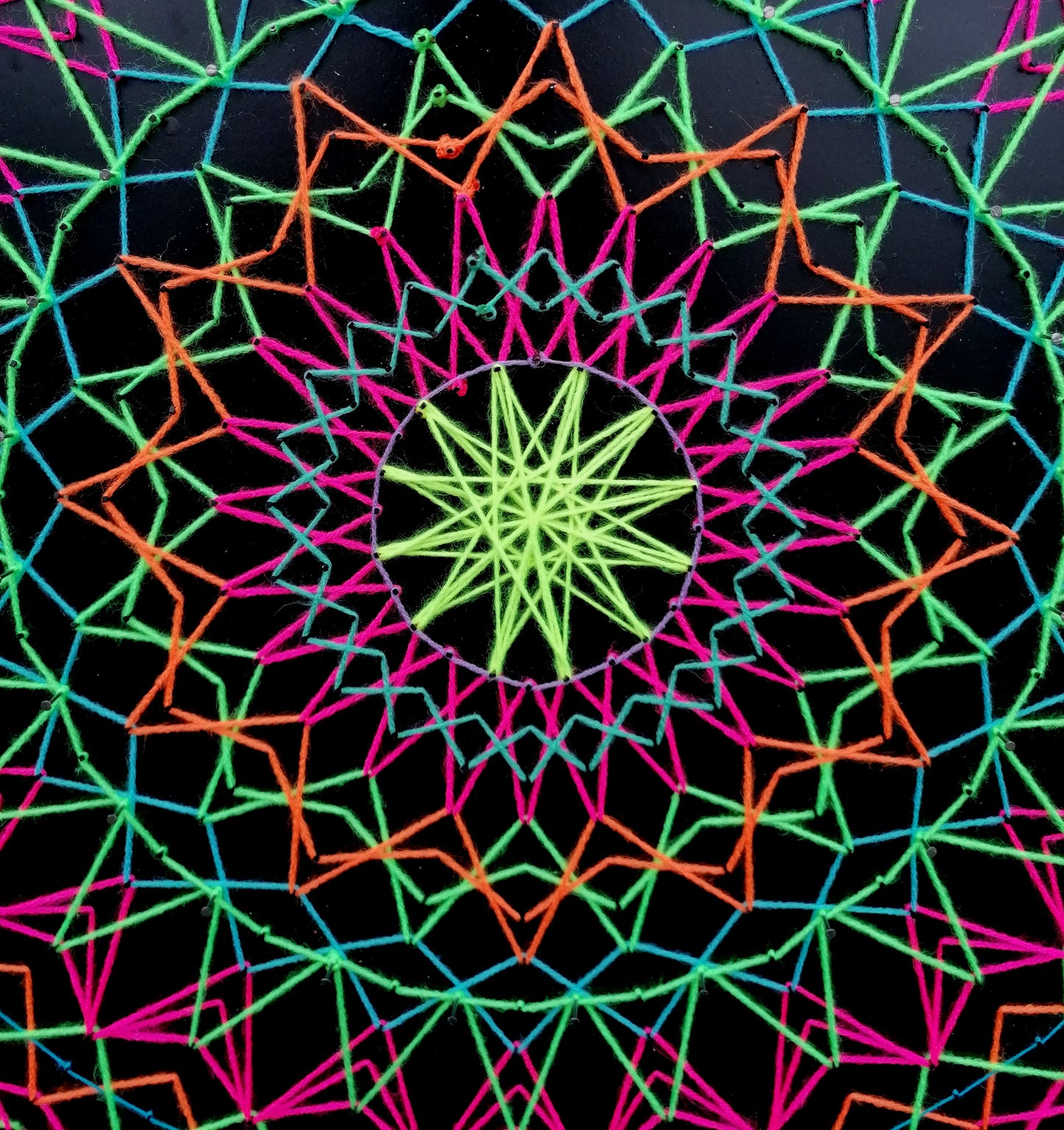 🌀 Hypnotic Mandala 🌀