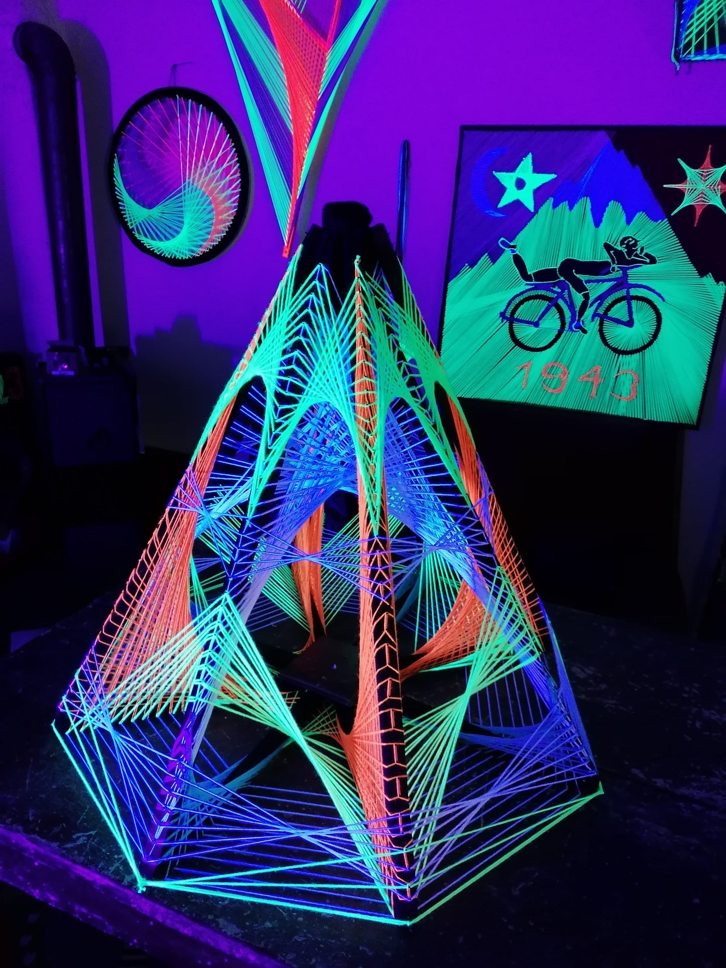 🚀 Rocket Pyramid 🚀