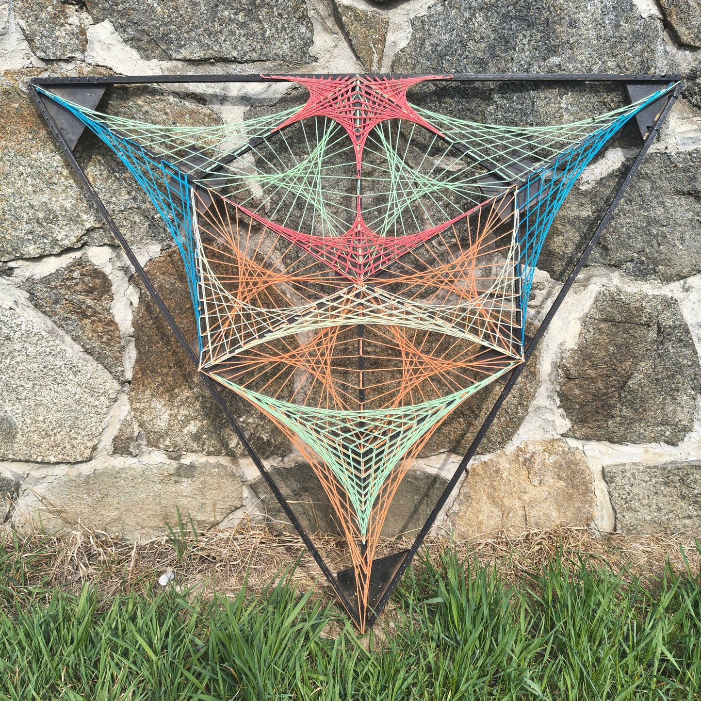 🤬 Strict Alien 👽 by Psybell - String Art